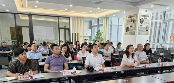 铭记抗战历史 传承红色精神  ——七一党建活动